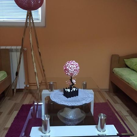Buric Rooms Nikšić Extérieur photo