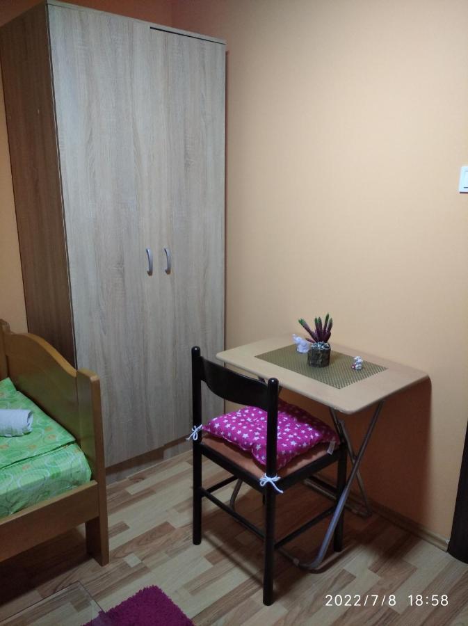 Buric Rooms Nikšić Extérieur photo