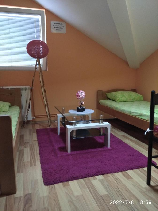 Buric Rooms Nikšić Extérieur photo