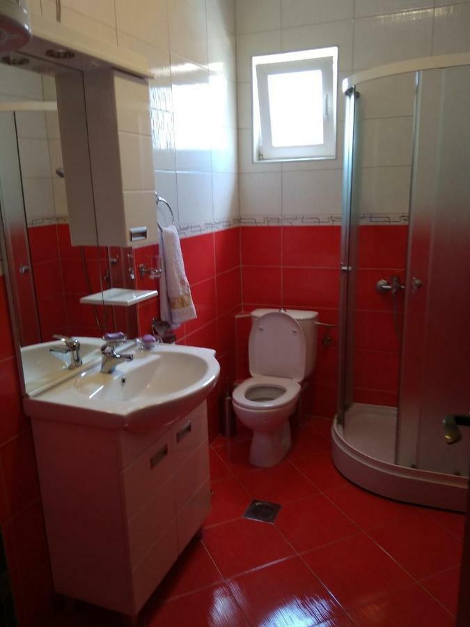 Buric Rooms Nikšić Extérieur photo